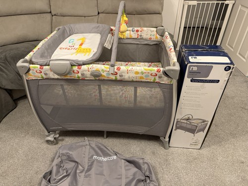 Mothercare bassinette travel